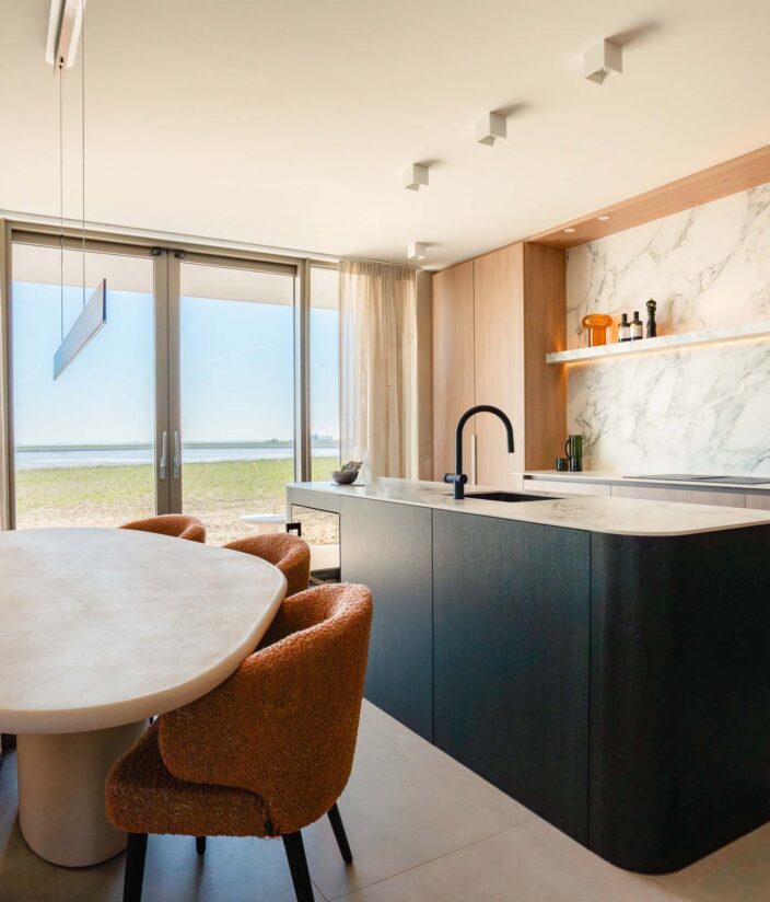 Keuken van het modelappartement in Waterzande