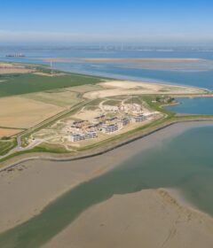 Luchtbeeld van Waterzande aan de Westerschelde
