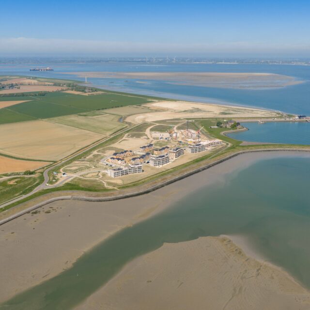 Luchtbeeld van Waterzande aan de Westerschelde