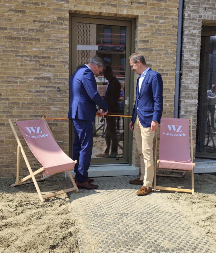 Zon, sfeer en poffertjes: zo vierden we de opening van onze kijkwoning