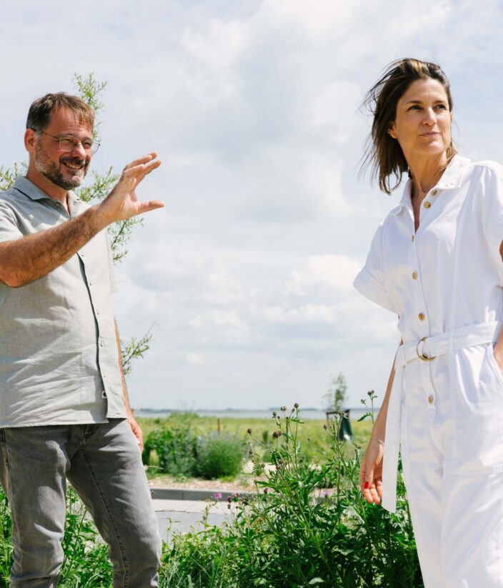 (Landschaps)architecten Peter en Lieve spreken over de omgeving in Waterzande